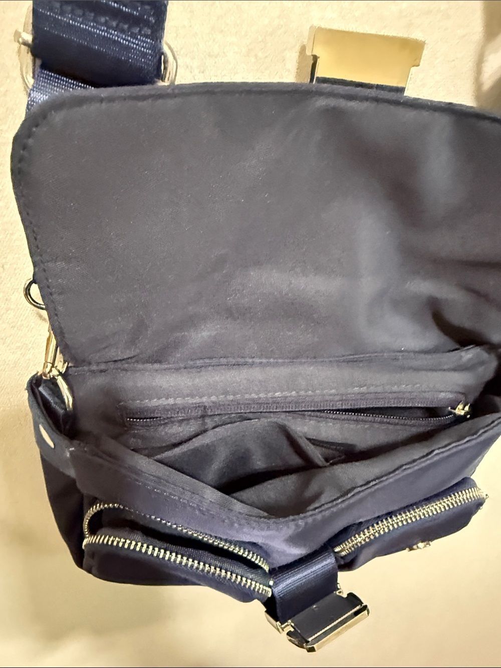 lululemon athletica 3L Navy Crossbody Bag with Silver Hardware - Picture 6 of 11